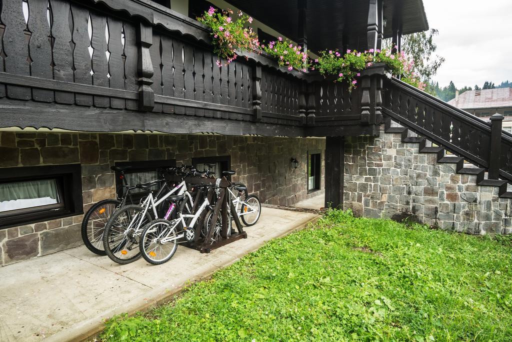 Hotel Pensiunea La Moara Fundu Moldovei Esterno foto